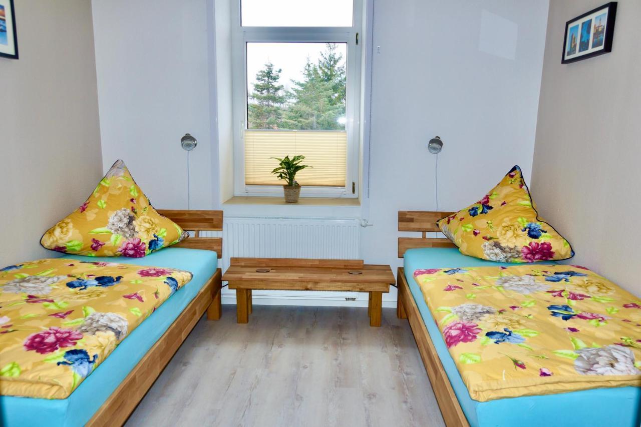 Ferienwohnung Ostard 1 塔勒 外观 照片